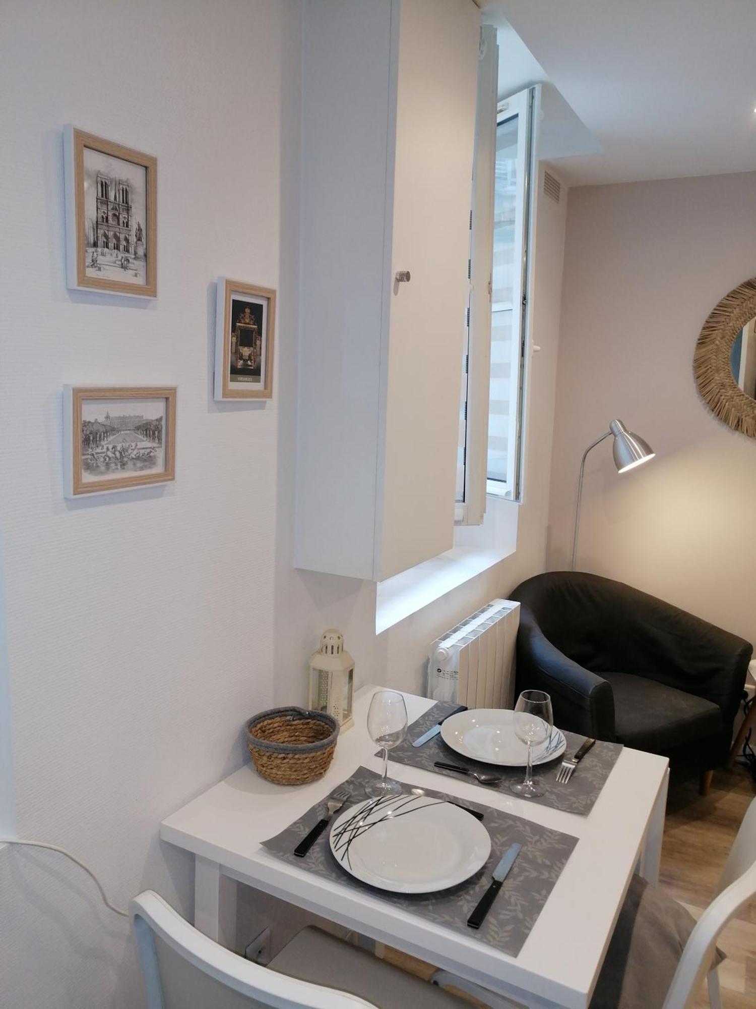 Le Vauban, Charmant Studio 5 Minutes Du Chateau Versailles Exterior photo